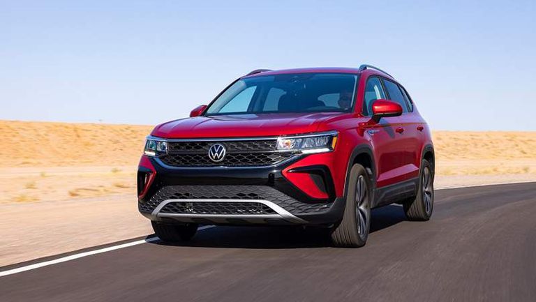 2022-Volkswagen-Taos-12