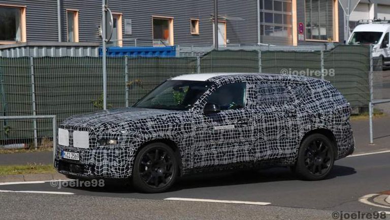 bmw_x8M_spy_photos_02-1536x954