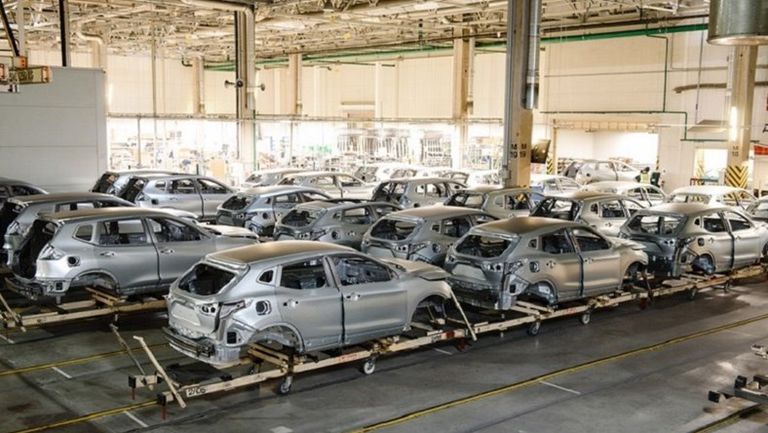 نيسان تلغي عملياتها في روسيا