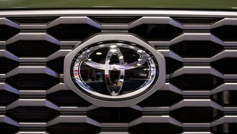 تويوتا تعلق الإنتاج