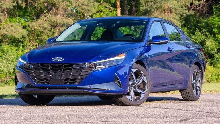 هيونداي إلنترا