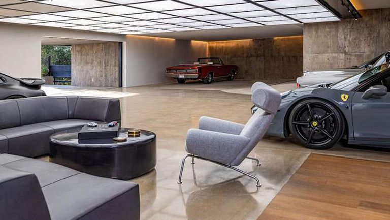 Los-Angeles-Mansion-15-Car-Garage_10