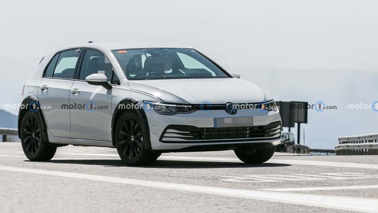 فولكس فاجن تي روك الجديدة تظهر في صور تجسسية بدون تمويه