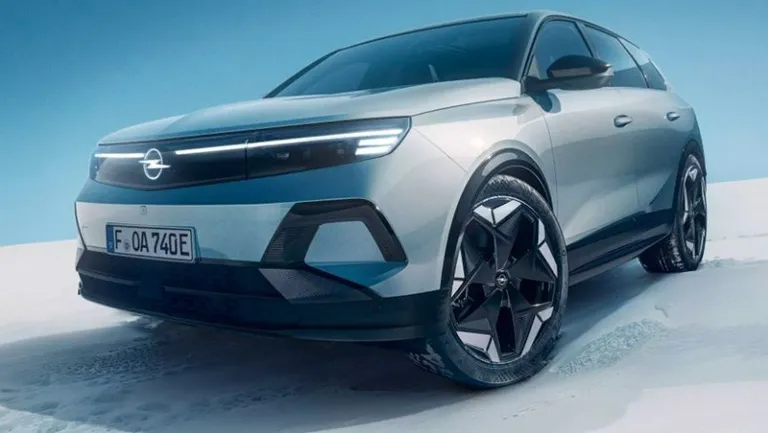 أوبل جراند لاند AWD -1