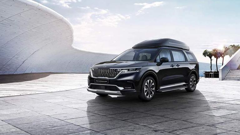 2022-Kia-Carnival-Hi-Limousine-1