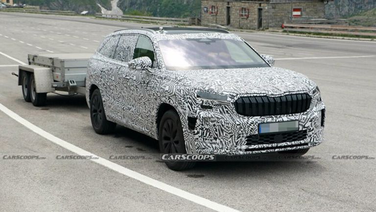 داخلية سكودا كودياك موديل 2024 تظهر في صور تجسسية جديدة