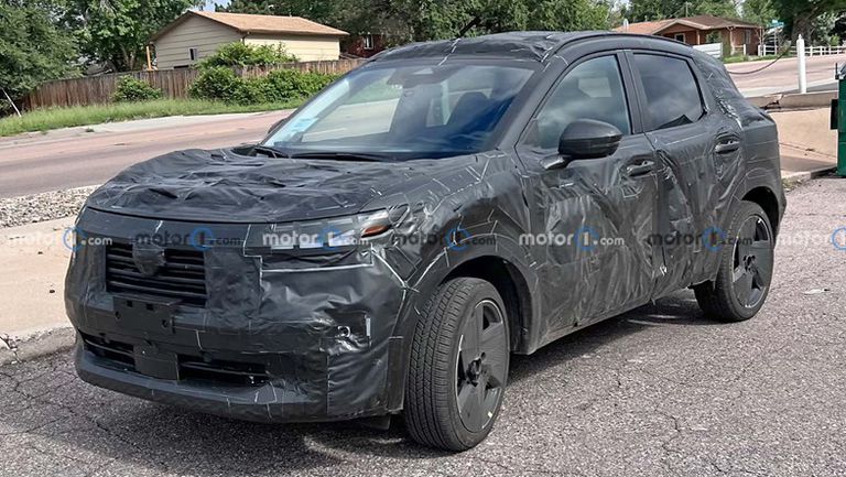 الجيل القادم من نيسان كيكس يظهر في صور تجسسية 1