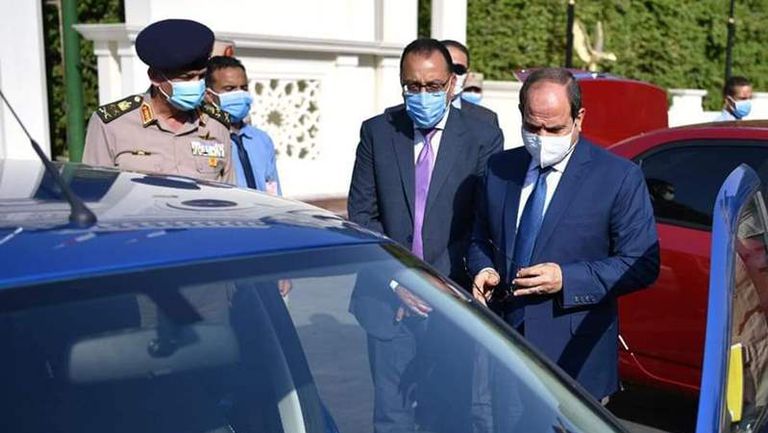 السيسى وسيارات الغاز الطبيعى