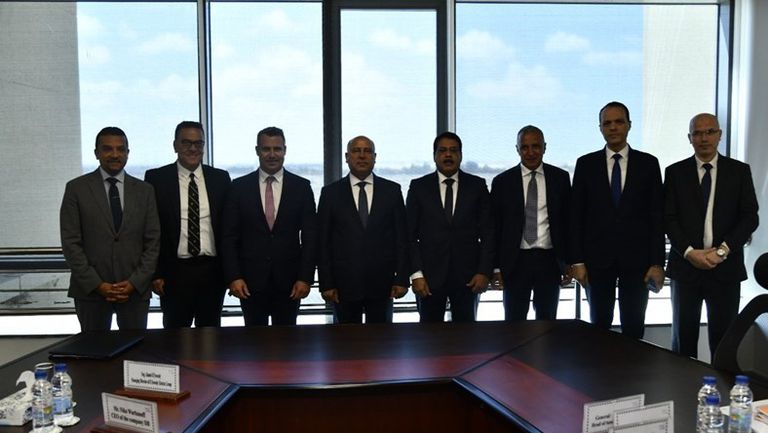 القطار الكهربائي السريع