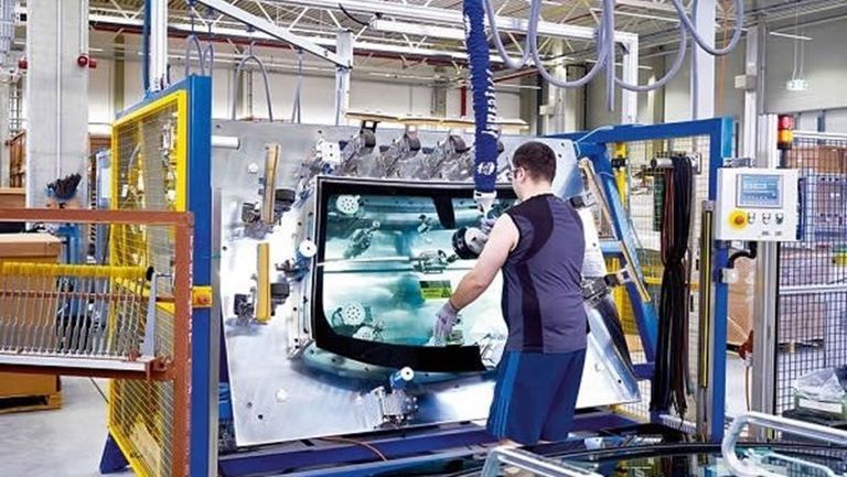 Vacuum-Lifters-in-Disk-Manufacturing_Image3