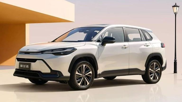 تويوتا فرونت لاندر 1