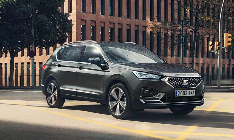 new-seat-tarraco-exterior-view-driving-front