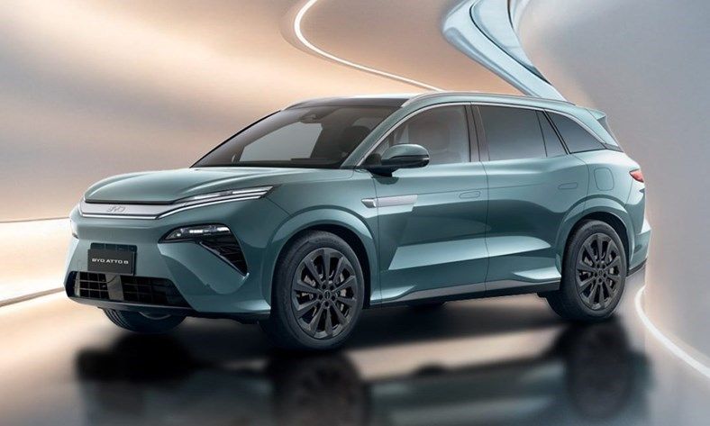 بي واي دي Atto 8