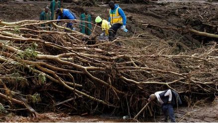 وصف الرئيس الكيني وليام روتو توقعات الأرصاد الجوية في البلاد بأنها "فظيعة"- رويترز