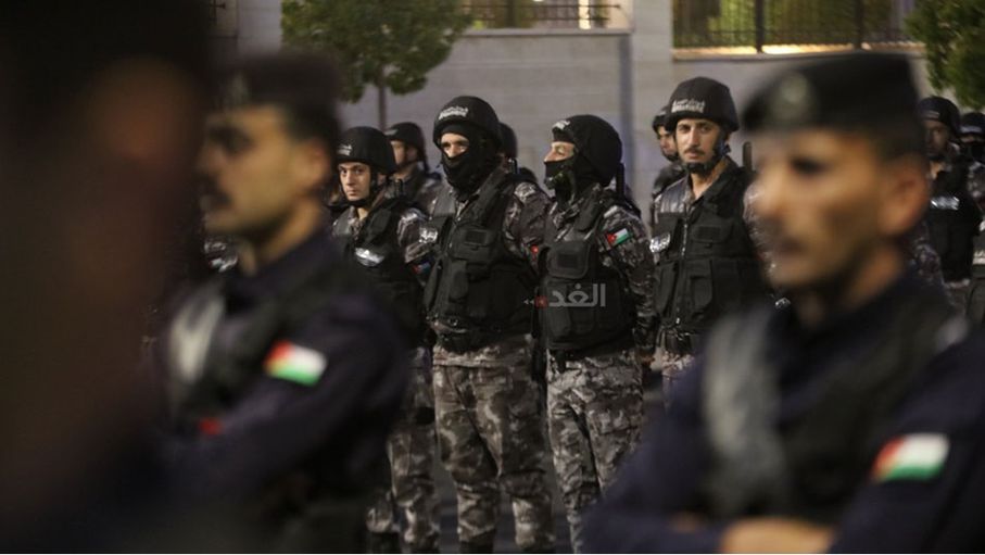 محافظ العاصمة يقرر منع فعالية دعا إليها الملتقى الوطني الجمعة...