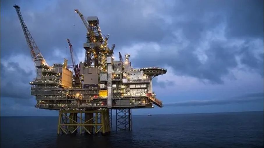 النفط يرتفع مع آمال إنهاء الإغلاق الأميركي...