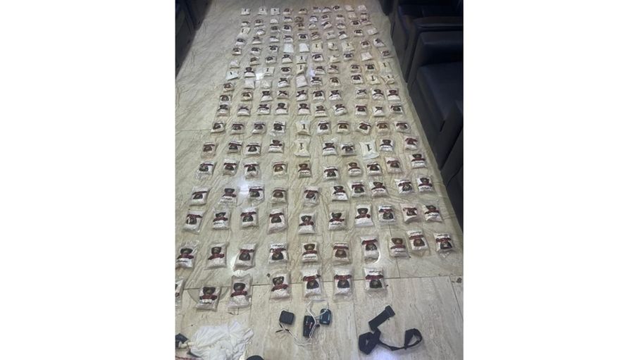 الجيش يحبط محاولة تهريب كميات كبيرة من المخدرات بواسطة بالونات...