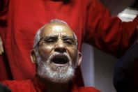 تأجيل محاكمة بديع في "أحداث بنى سويف"