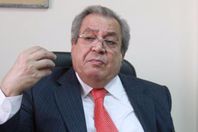 11 إبريل محاكمة جابر عصفور وآخرين بتهمة إهانة القضاء