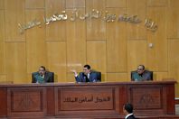 تزوجته صغيرًا فخانها كبيرًا.. 250 ألف جنيه نفقة لسيدة إمبابة