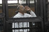 عصام سلطان: من الذي يحمينا