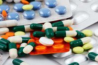 ضبط 20 ألف علبة دواء مجهولة المصدر ببني سويف