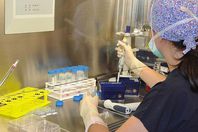 5 خطوات بسيطة تقي النساء من سرطان الثدي