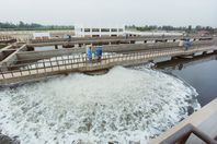 إعادة فتح محطة مياه الواسطى بعد مرور بقعة سولار بالنيل