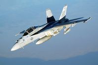 سقوط مقاتلة أمريكية في مياه الخليج