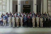 طلاب جامعة الأزهر يزورون الكلية الحربية