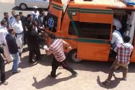 إصابة طفلان صدمتهما سيارة