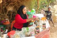 بائعات الشاى