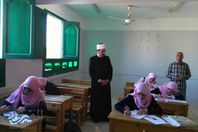 صورة تفقد   وكيل. وزارة الأزهر. لمعهد فتيات الغردقة