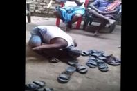 هندي يخضع لعقاب قاس