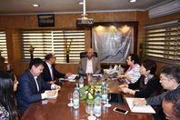 شركة صينية تعرض تنفيذ مشروع نقل جماعي بأسوان بسيارات كهربائية