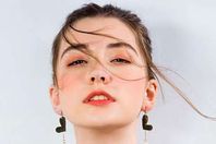 عارضة أزياء