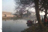 طلاب مدرسة تادرس وهم يستخدمون المعديات للوصول للمدرسة