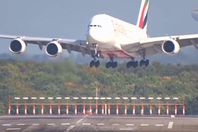 انزلاق طائرة اماراتية