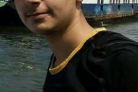 الشاب المتوفي أثناء الصلاة