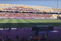 الجماهير تملئ مدرجات برج العرب 
