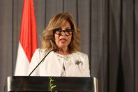 السفيرة مشيرة خطاب