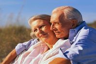 نساء كبيرة فى السن (ارشيفية)