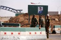 سوريا والأردن يعلنان فتح الحدود بينهما