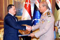 "زكى" يستقبل وزير الداخلية للتهنئة بانتصارات أكتوبر