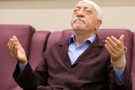 10 سنوات لشقيق "جولن"
