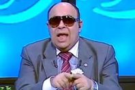 مبروك يطالب الموظفات بترك الأزهر لهذا السبب