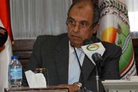 الدكتور عز الدين أبو ستيت