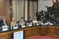 الرئيس يشهد اختبار الهيئة للمتقدمين للكلية الحربية