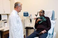 أول زراعة للوجه في العالم

