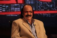 الراحل طلعت زكريا